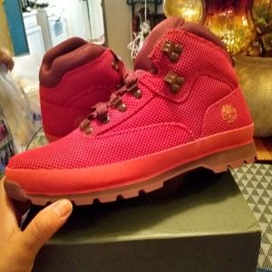 Burgundy red timberland hikers